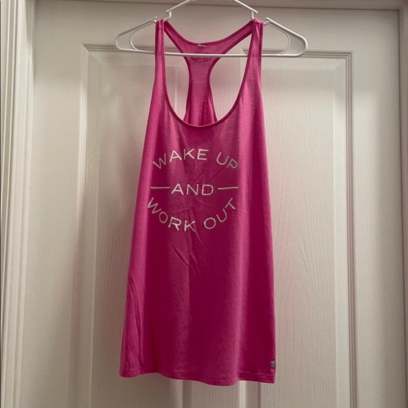 Tops - Pink tank top size medium